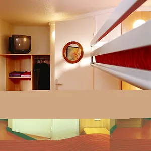 Hotel Premiere Classe Ouest - Lomme **