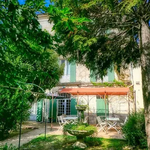 Hotel Au Saint Roch - Et Jardin **